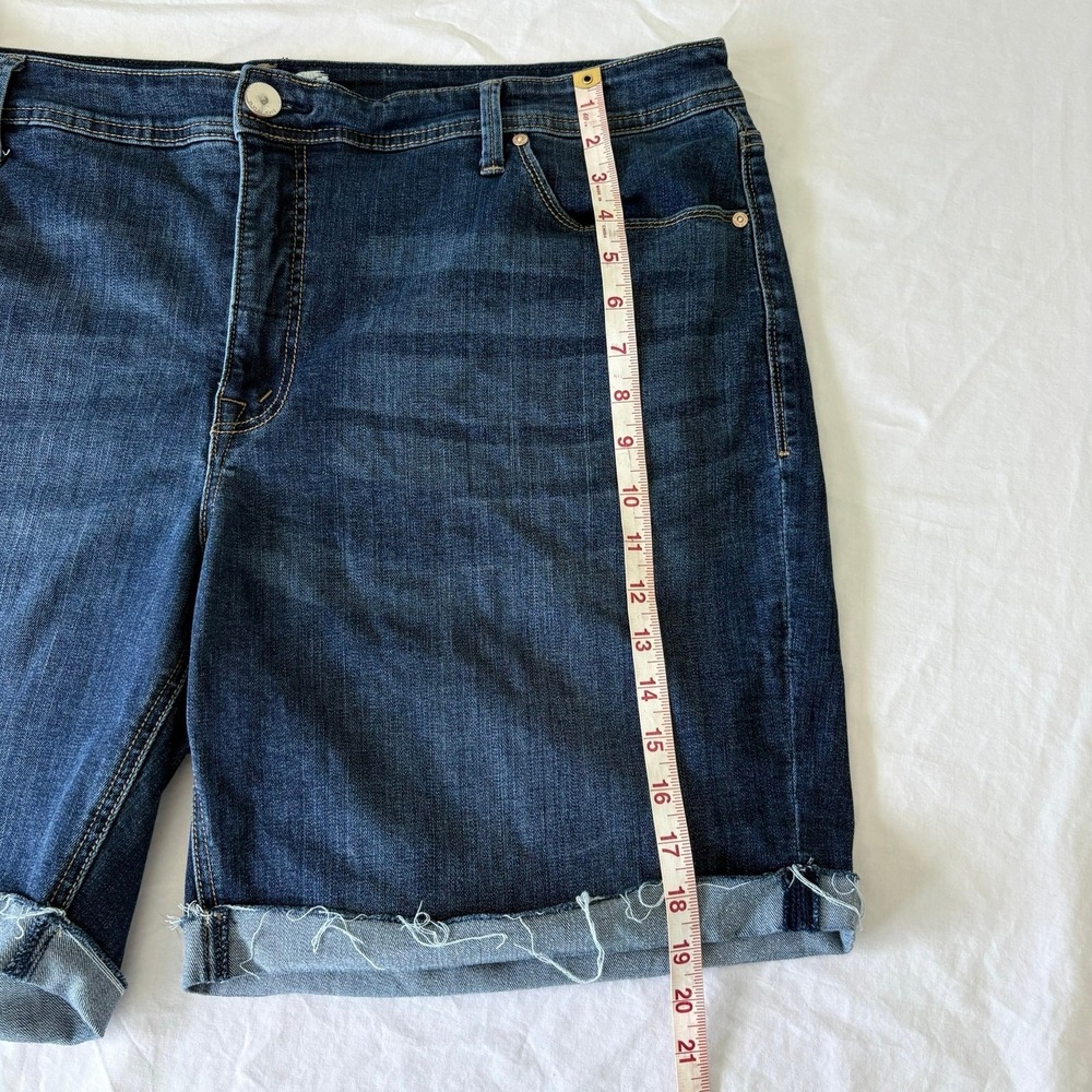 Seven7 Bermuda Denim Shorts Dark Wash Raw Hem Plus Size 22 1141319 - Picture 2 of 13